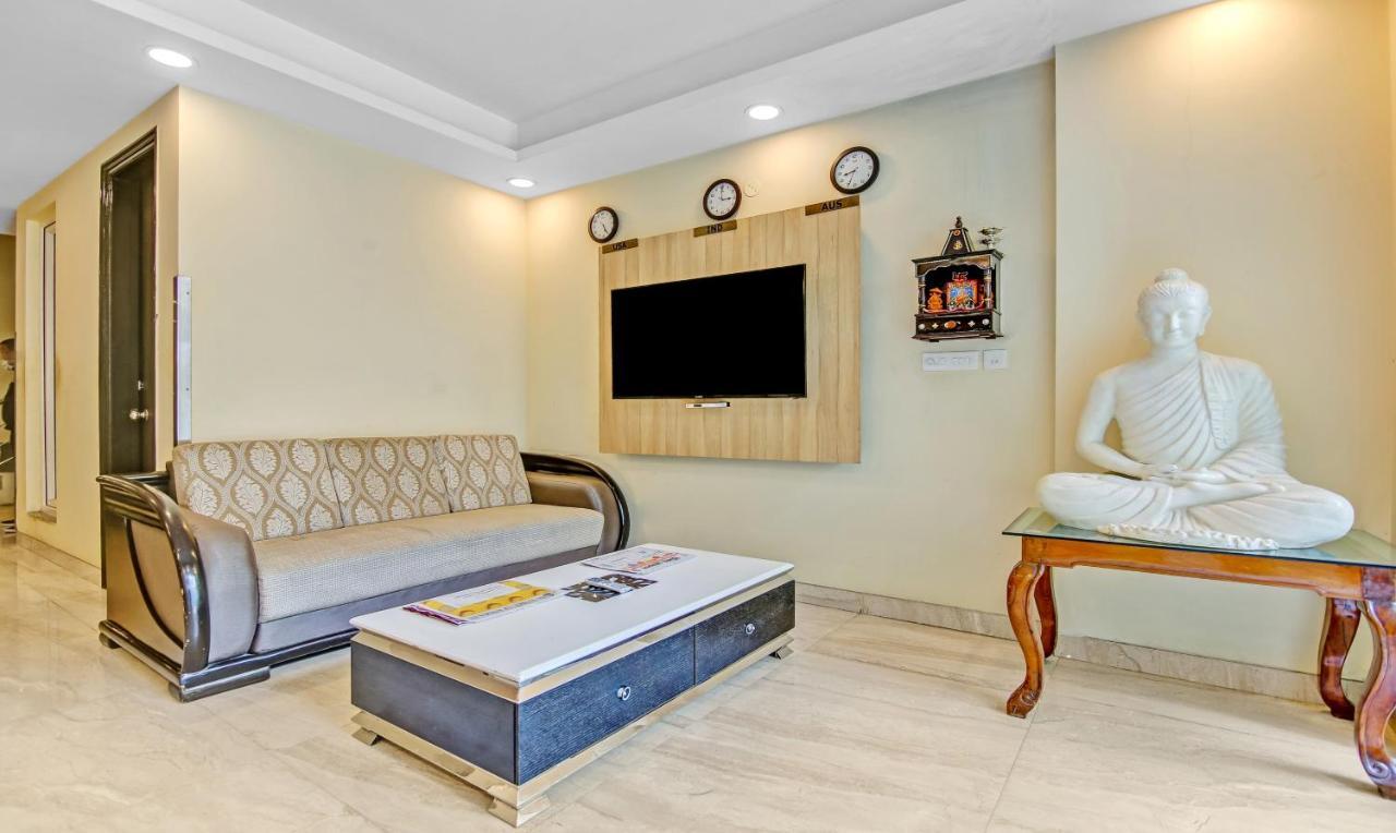 Treebo Sai Village Gold Souk - Sec 43 Gurgaon Exteriör bild