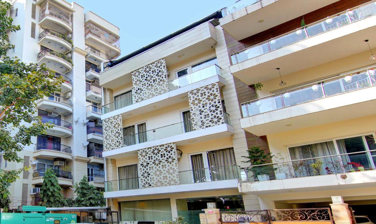 Treebo Sai Village Gold Souk - Sec 43 Gurgaon Exteriör bild