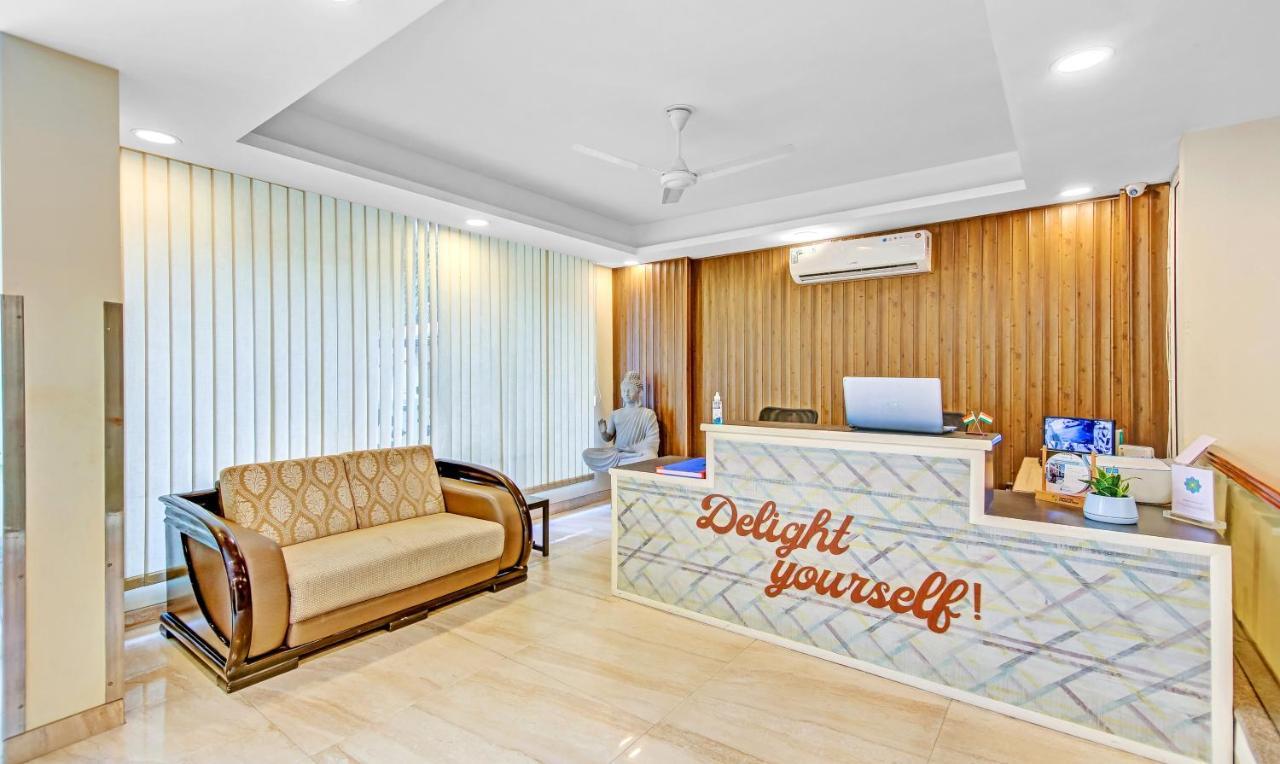 Treebo Sai Village Gold Souk - Sec 43 Gurgaon Exteriör bild