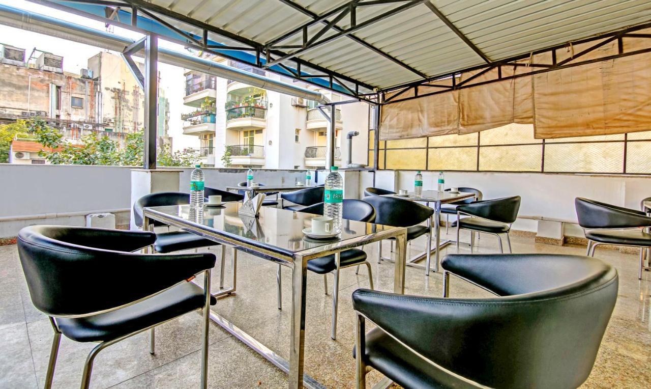 Treebo Sai Village Gold Souk - Sec 43 Gurgaon Exteriör bild